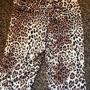 NWOT White Birch Cheetah Print Bike Shorts